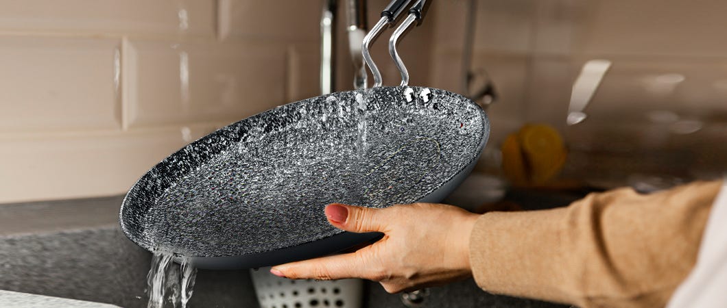how to clean tawa